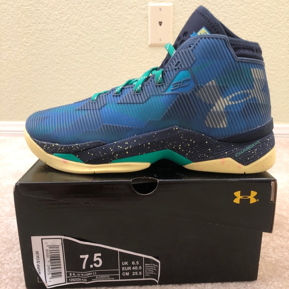 UA Curry 2.5 Size 7.5 Men's Basketball SC30